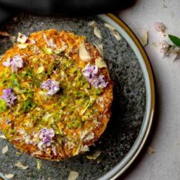 Strawberry Cake with Pistachio Cream